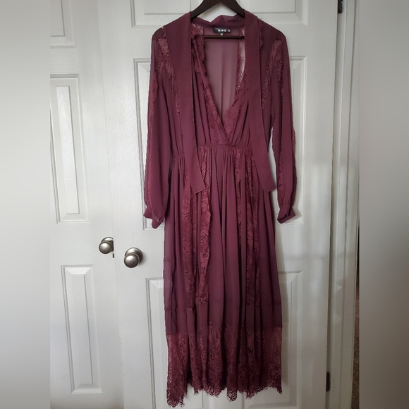 Misguided midi dress size 4 burgundy - Picture 2 of 4